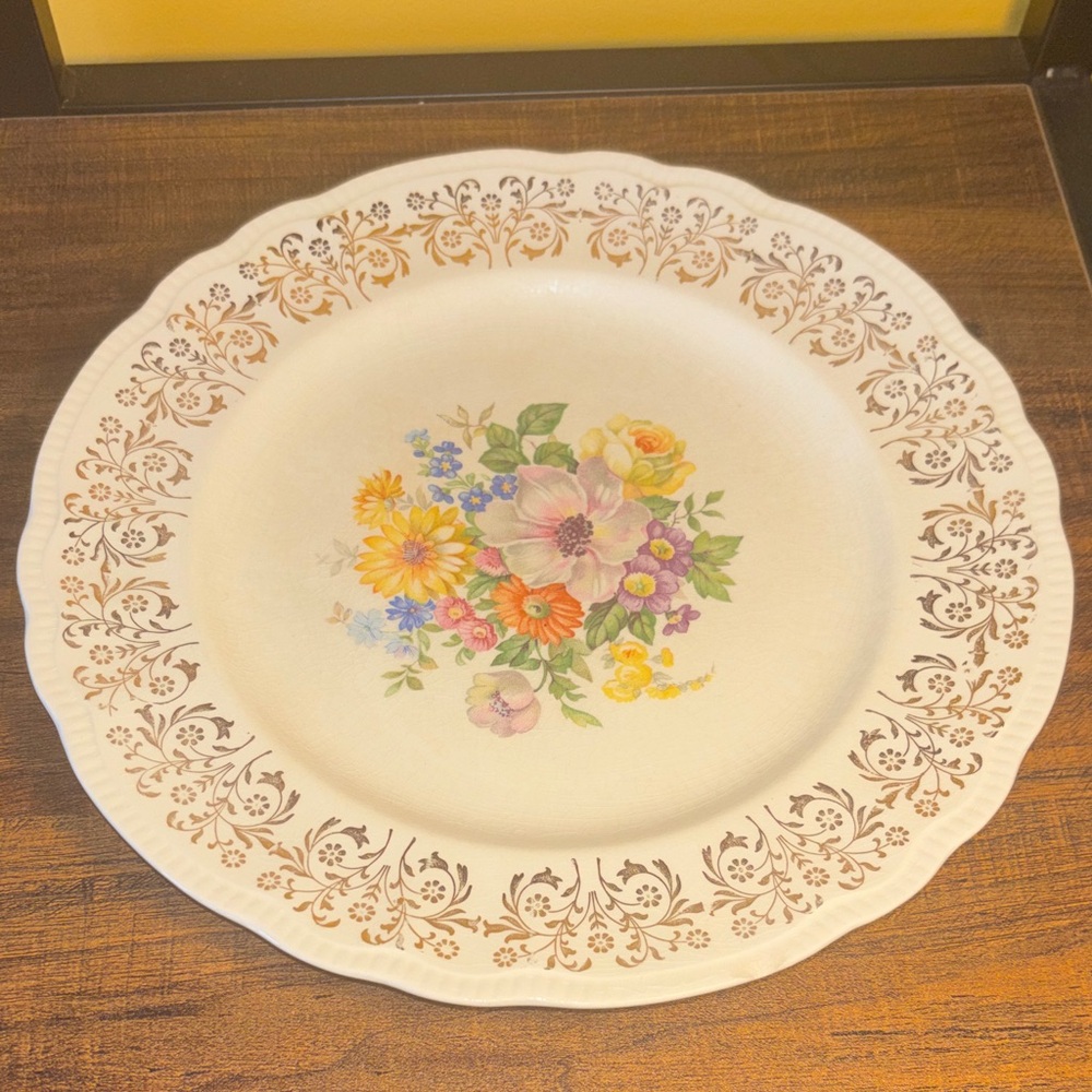 Vintage Floral 22K Gold accented Dinner Plate